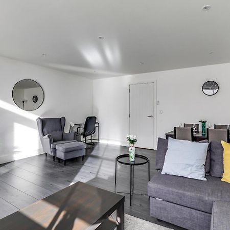 Exceptionally Spacious Central Canterbury Home 外观 照片