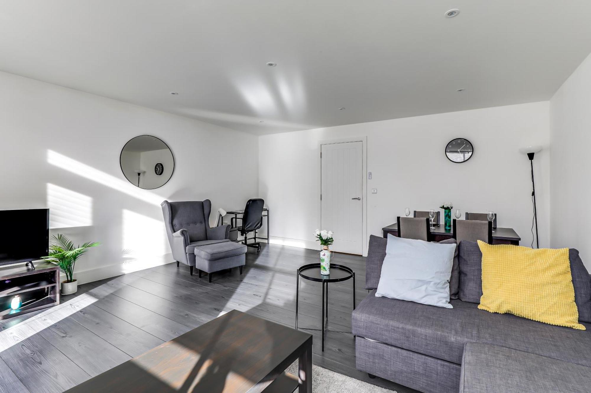 Exceptionally Spacious Central Canterbury Home 外观 照片