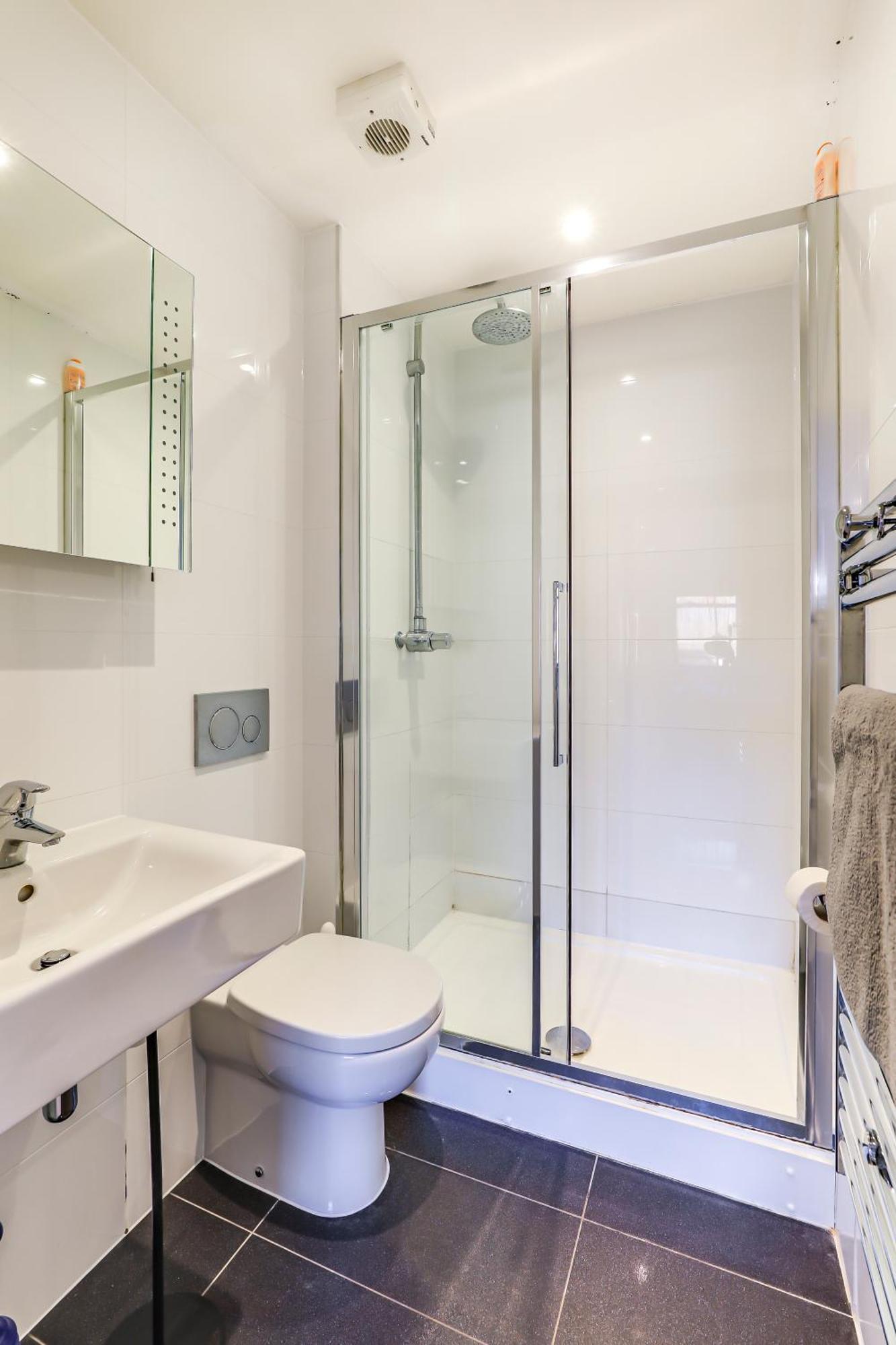 Exceptionally Spacious Central Canterbury Home 外观 照片