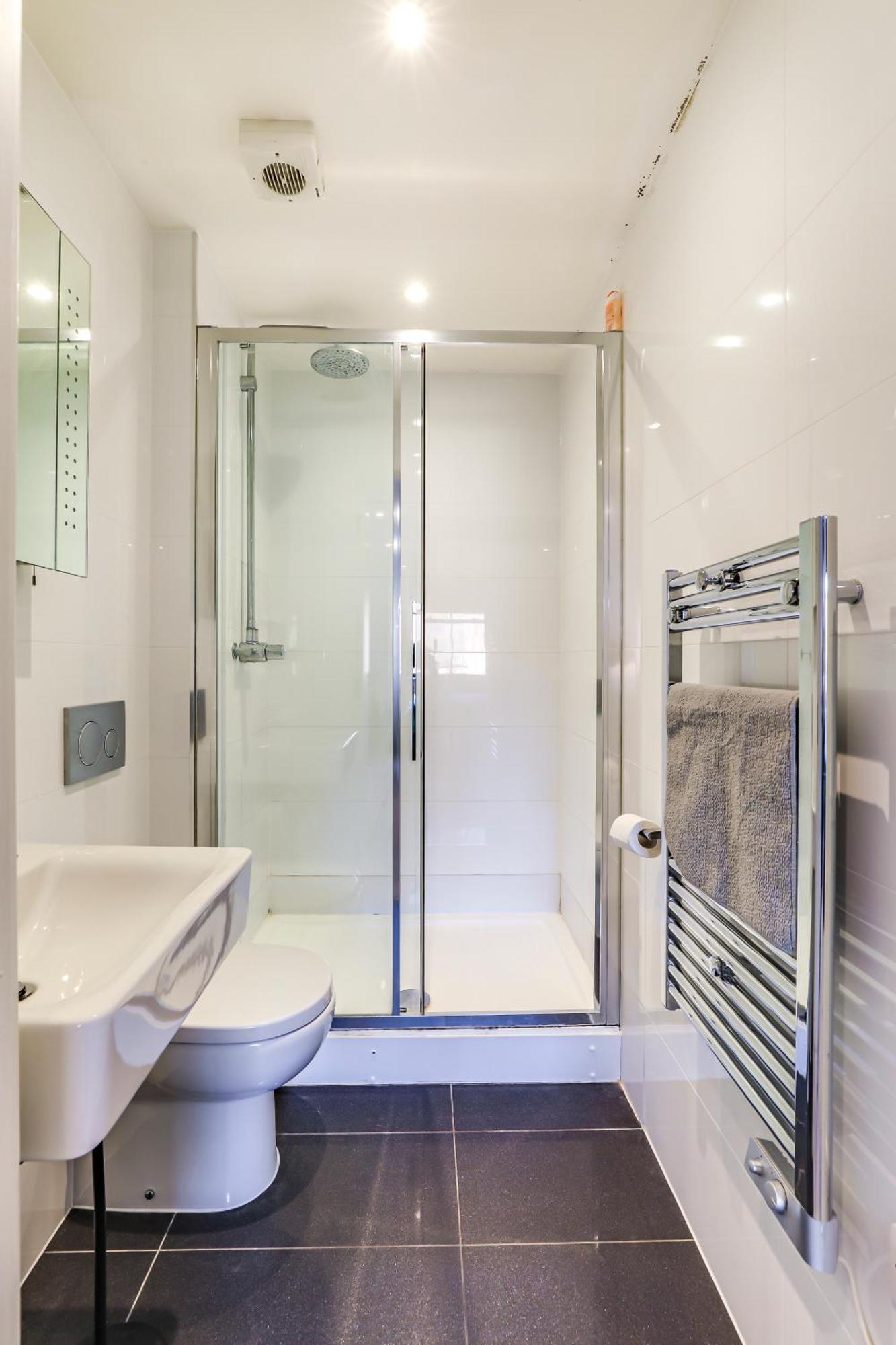 Exceptionally Spacious Central Canterbury Home 外观 照片