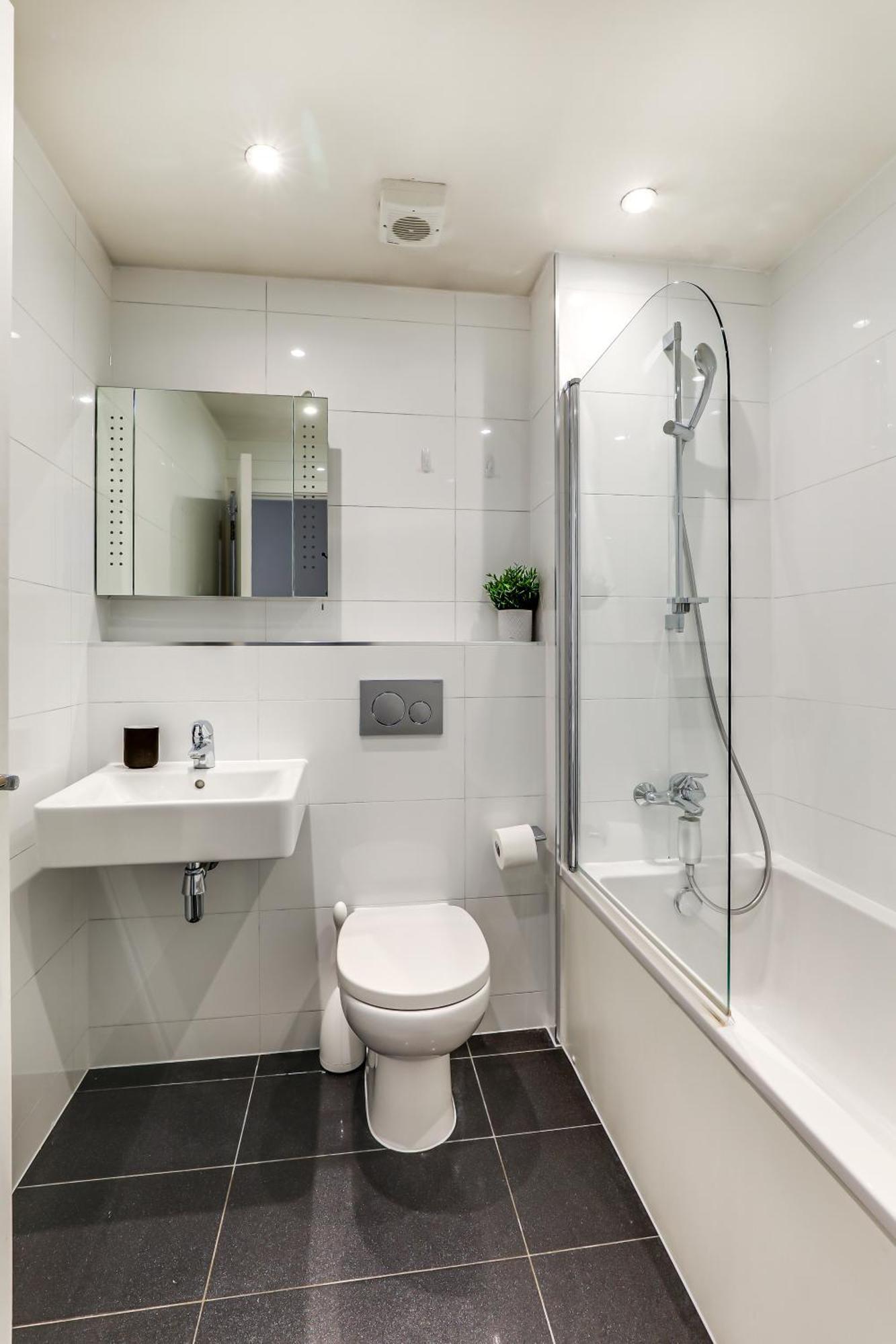 Exceptionally Spacious Central Canterbury Home 外观 照片