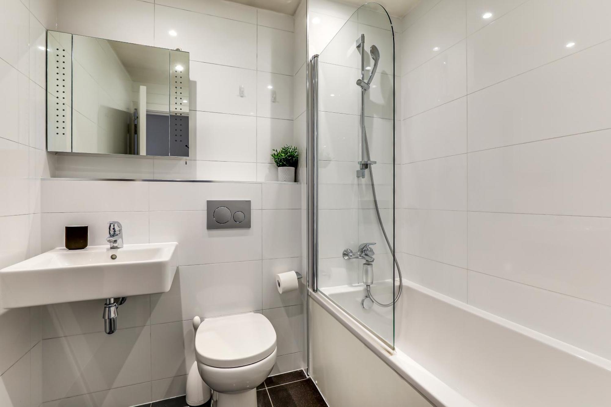 Exceptionally Spacious Central Canterbury Home 外观 照片